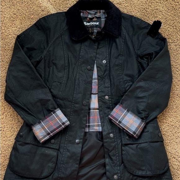 Barbour Black Beadnell Waxed Jacket - Picture 2 of 8